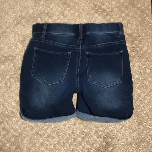 Jegging Short - Picture 4 of 4